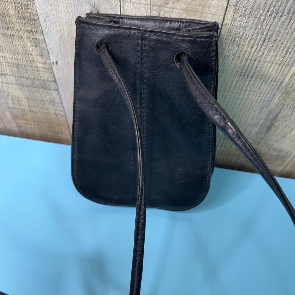 9 & Co. Black Leather Pouch 8-1/2”x6”x2” with Snap Closure and Long Strap 28” - Picture 3 of 7